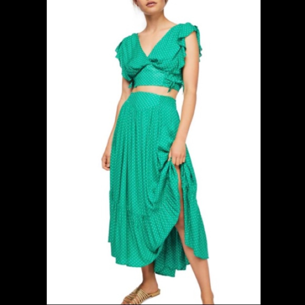 Pretty Dayz Set XS in Green Polkadot! 💚🛍 Skirt ONLY